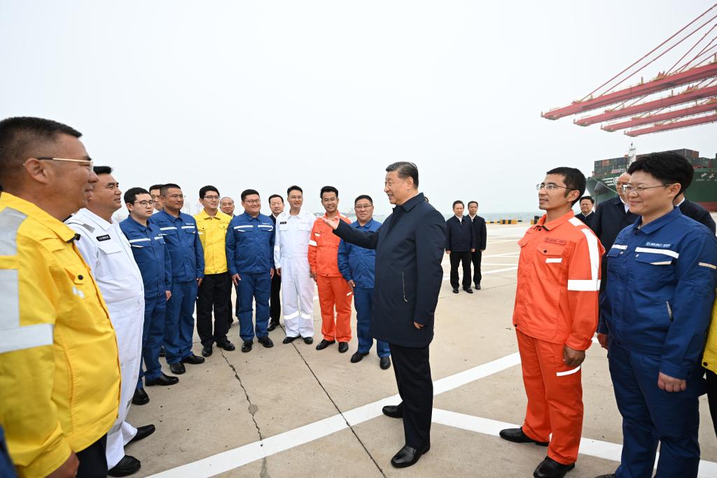 Xi inspects Rizhao in east China's Shandong Province