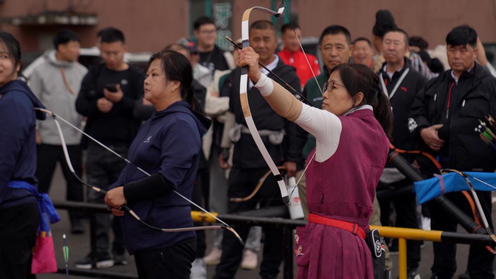 People embrace traditional sports of ethnic minorities in NE China's Jilin