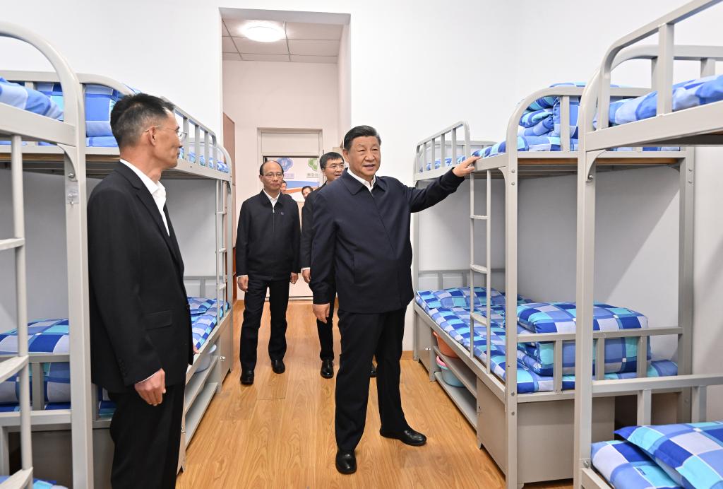 Xi inspects northwest China's Qinghai Province