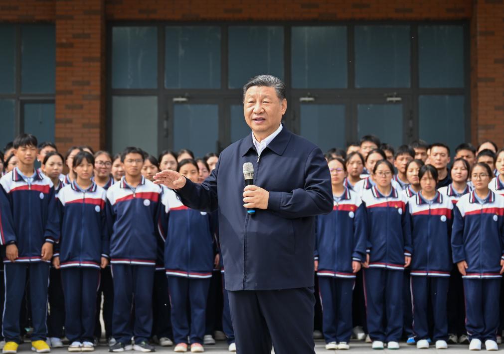 Xi inspects northwest China's Qinghai Province