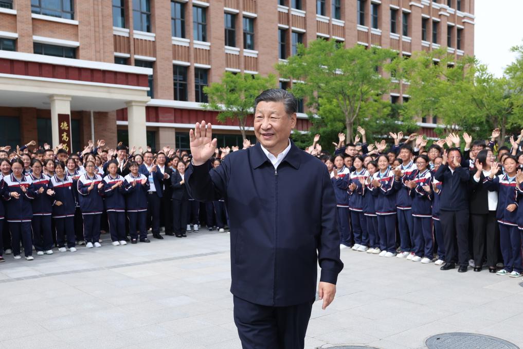 Xi inspects northwest China's Qinghai Province