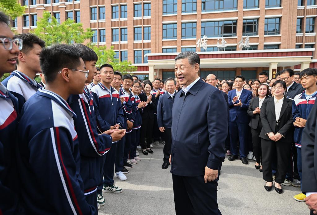 Xi inspects northwest China's Qinghai Province