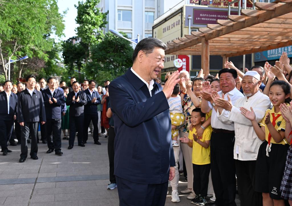 Xi inspects northwest China's Ningxia