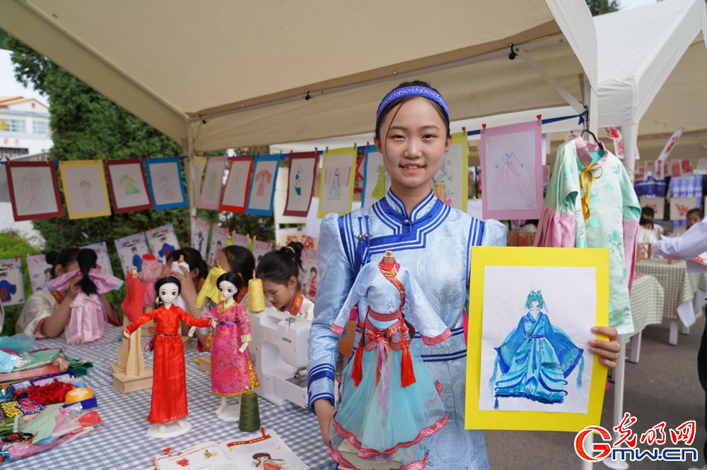 Colorful extracurricular activities at Red City Primary School in Hinggan League, N China’s Inner Mongolia