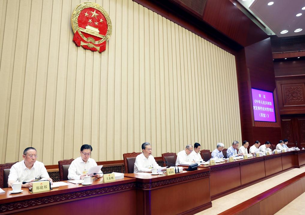 Chinese lawmakers review draft law on rural collective economic organizations, other law drafts