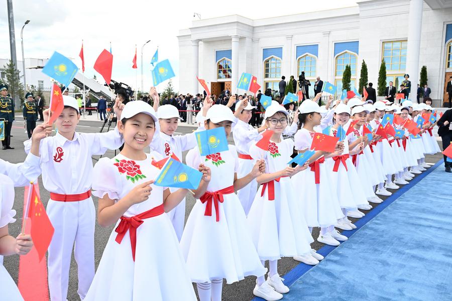 Greeted by household Chinese song, Xi starts Kazakhstan trip to build on unique partnership