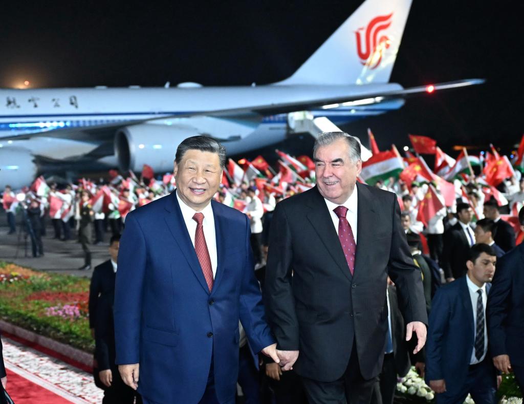 Xi kicks off state visit to Tajikistan, eyeing new heights in bilateral cooperation