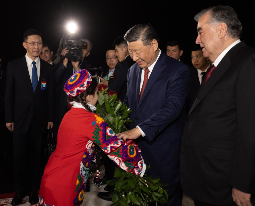 Xi kicks off state visit to Tajikistan, eyeing new heights in bilateral cooperation