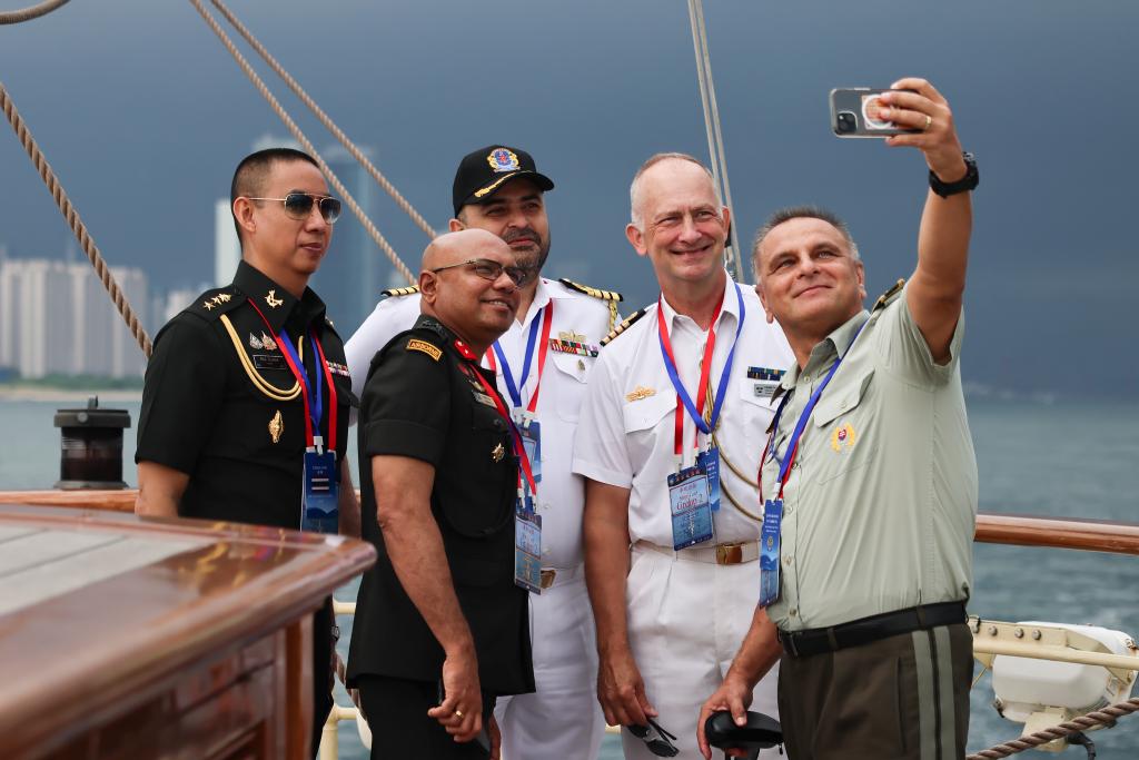 Military attachés visit naval academy in NE China