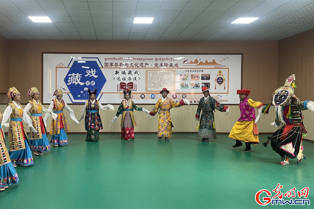 Juemulong Tibetan Opera troupe performing in Lhasa in preservation of cultural heritage