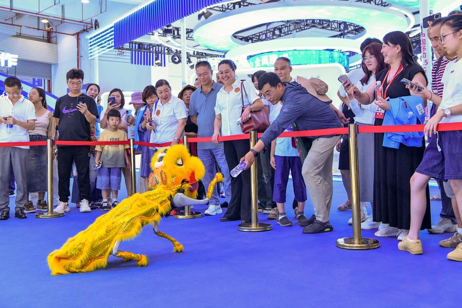 Economy&Life | Cutting-edge technologies showcased in 8th China-South Asia Expo