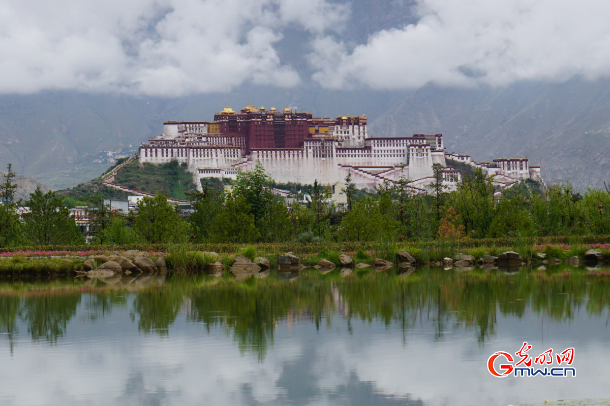 In pics: scenery of Potala Palace in Lhasa