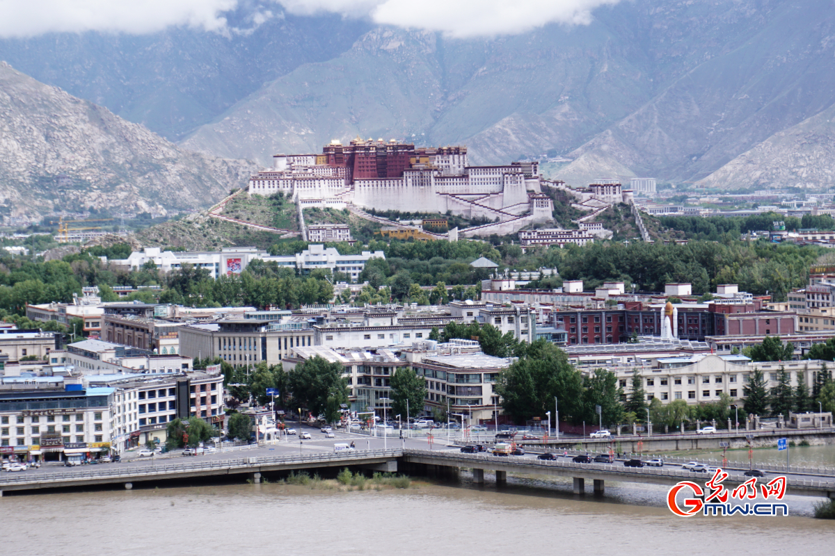 In pics: scenery of Potala Palace in Lhasa