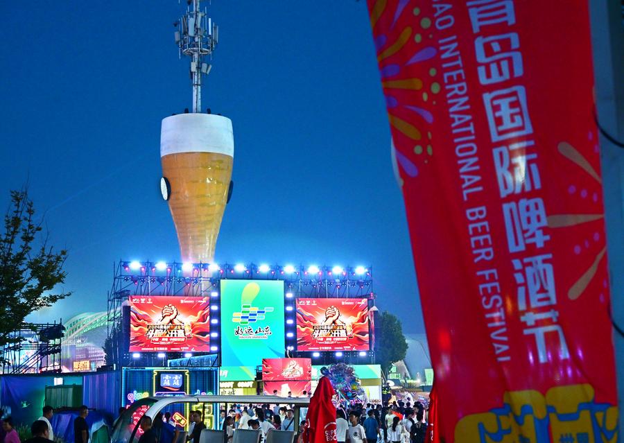 Get your beer on, China's beer industry cashes in on international sports events