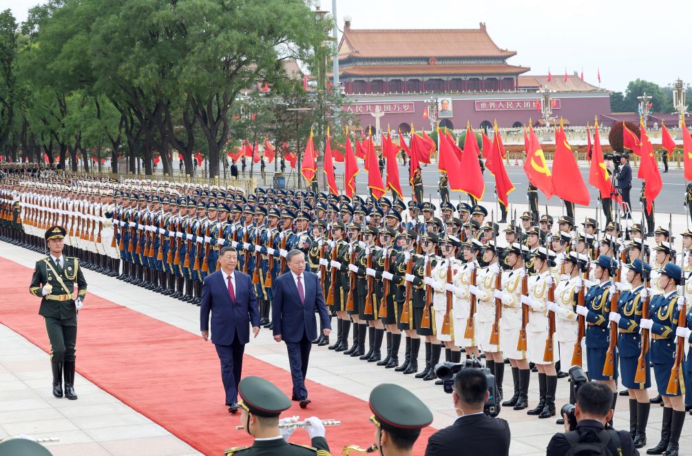 Xi, Lam hold talks, guiding development of China-Vietnam community with shared future