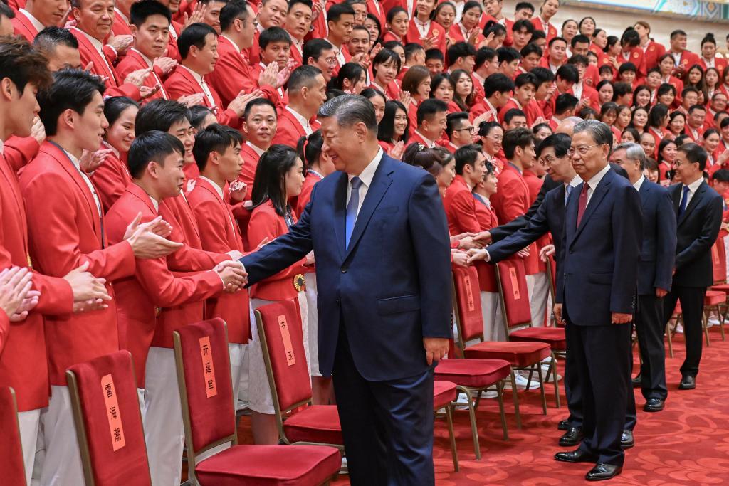 Xi Focus: Xi hails Olympians for winning glory for country