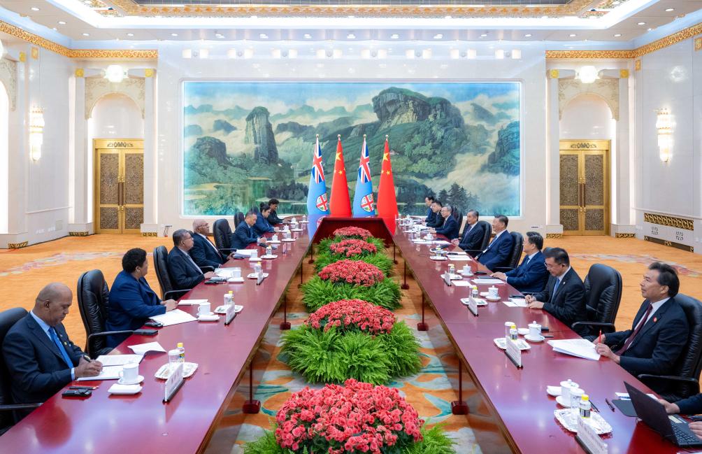 Xi meets Fijian PM in Beijing, pledging to strengthen development cooperation