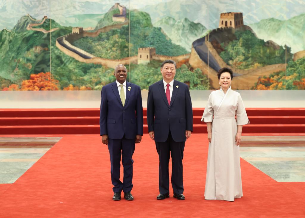 Xi hosts African leaders, lauds model China-Africa ties ahead of grand summit