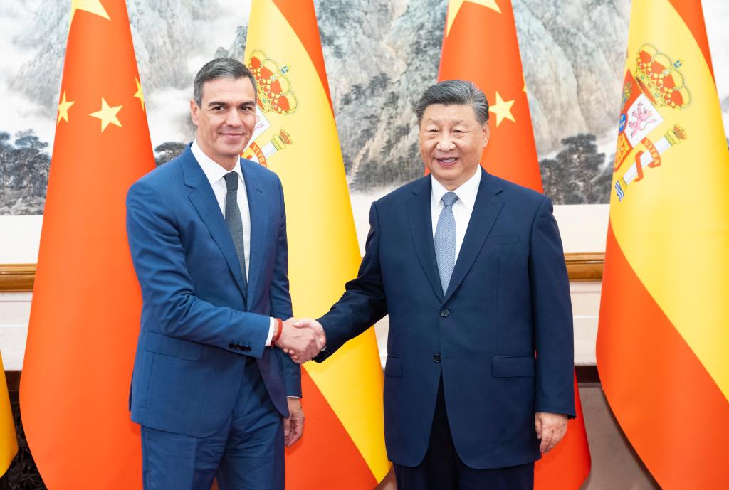 Xi meets Spanish prime minister