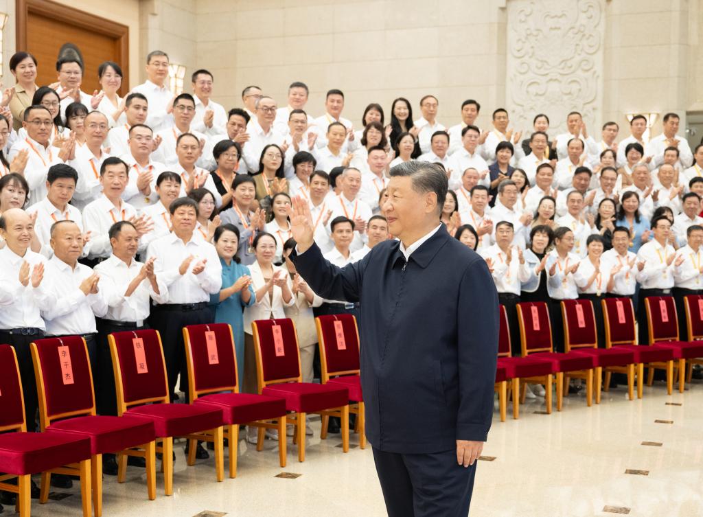 Xinhua Headlines: Xi stresses building China into leading country in education