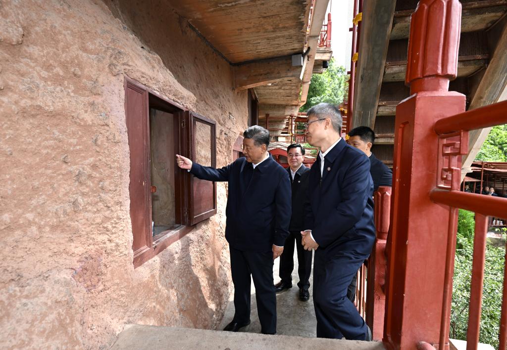 Xi makes inspections in NW China's Shaanxi, Gansu provinces