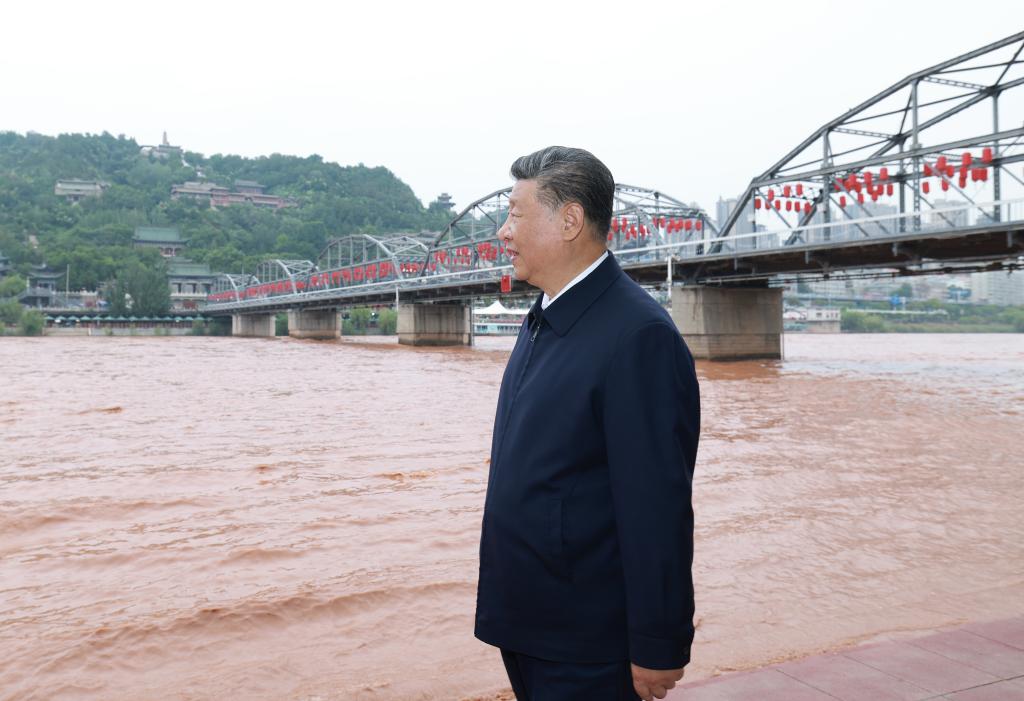 Xi inspects Lanzhou in NW China's Gansu Province