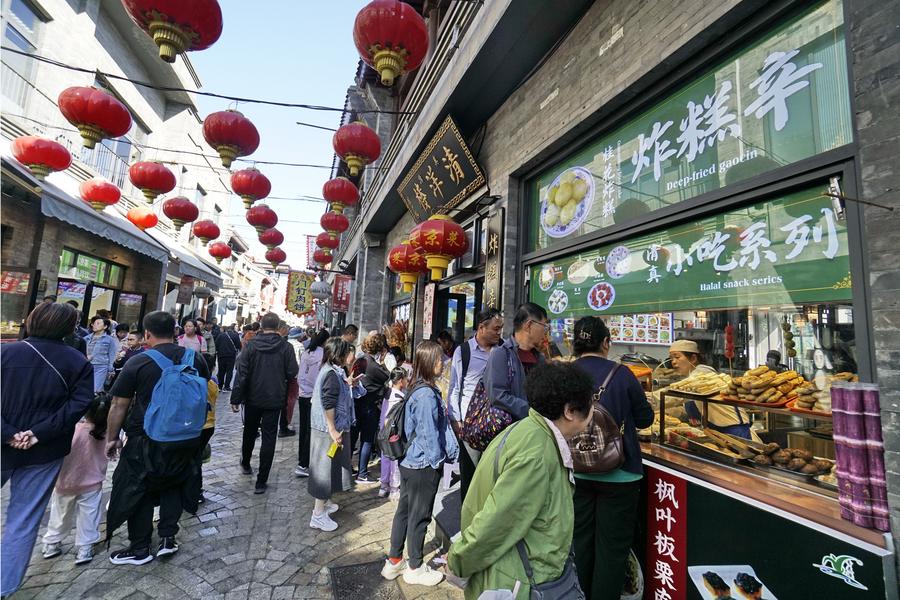 National Day holiday consumption displays China's economic vitality, potential