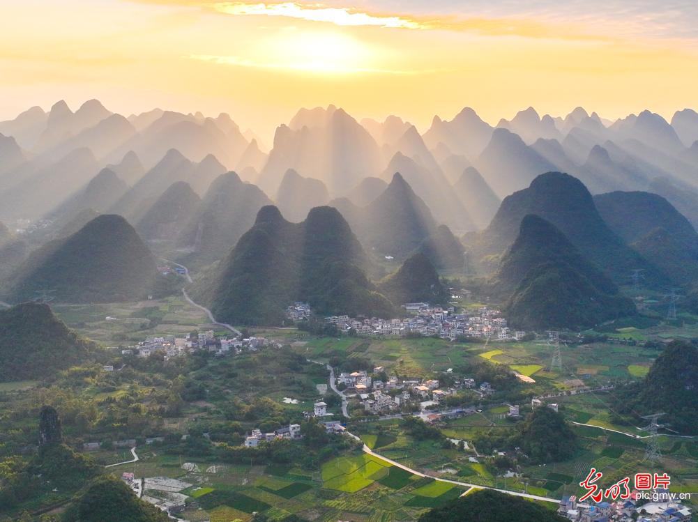 Picturesque countryside scenery in S China’s Guangxi