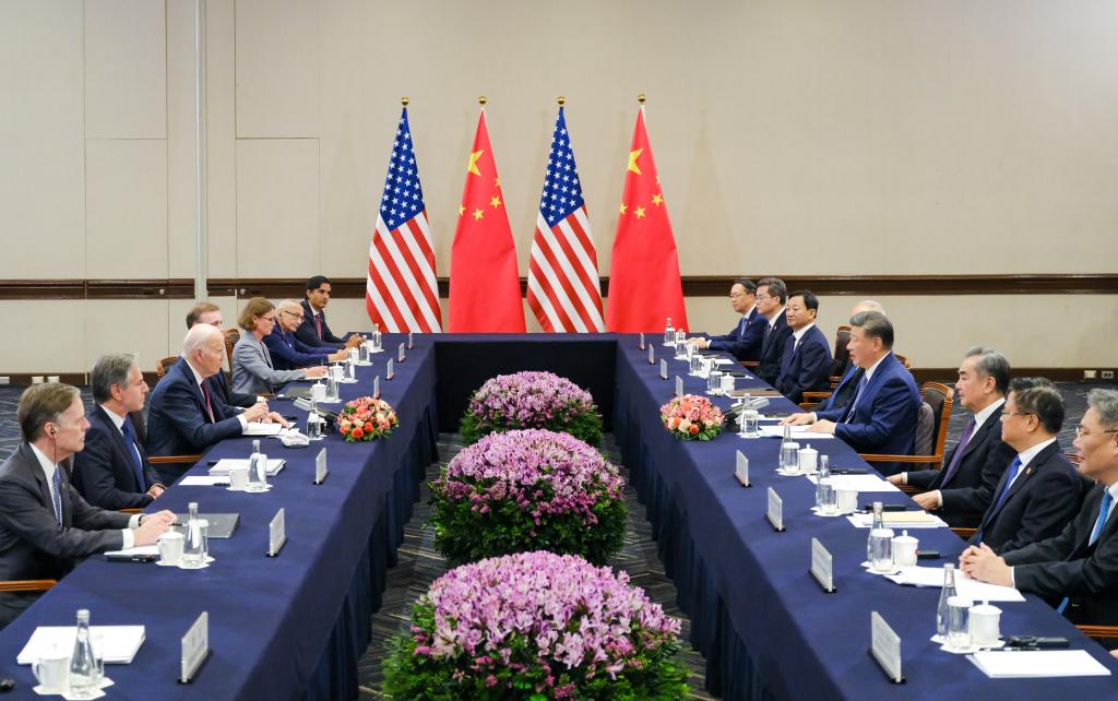 Xi meets Biden in Lima