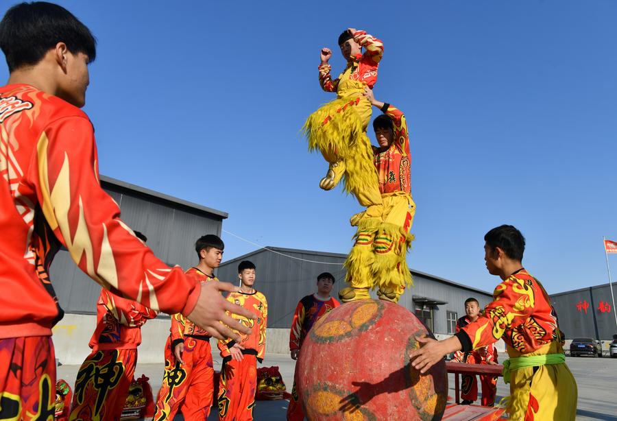 Traditional art of Cangxian lion dance well passed on with local support