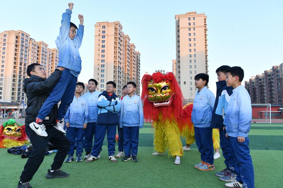 Traditional art of Cangxian lion dance well passed on with local support