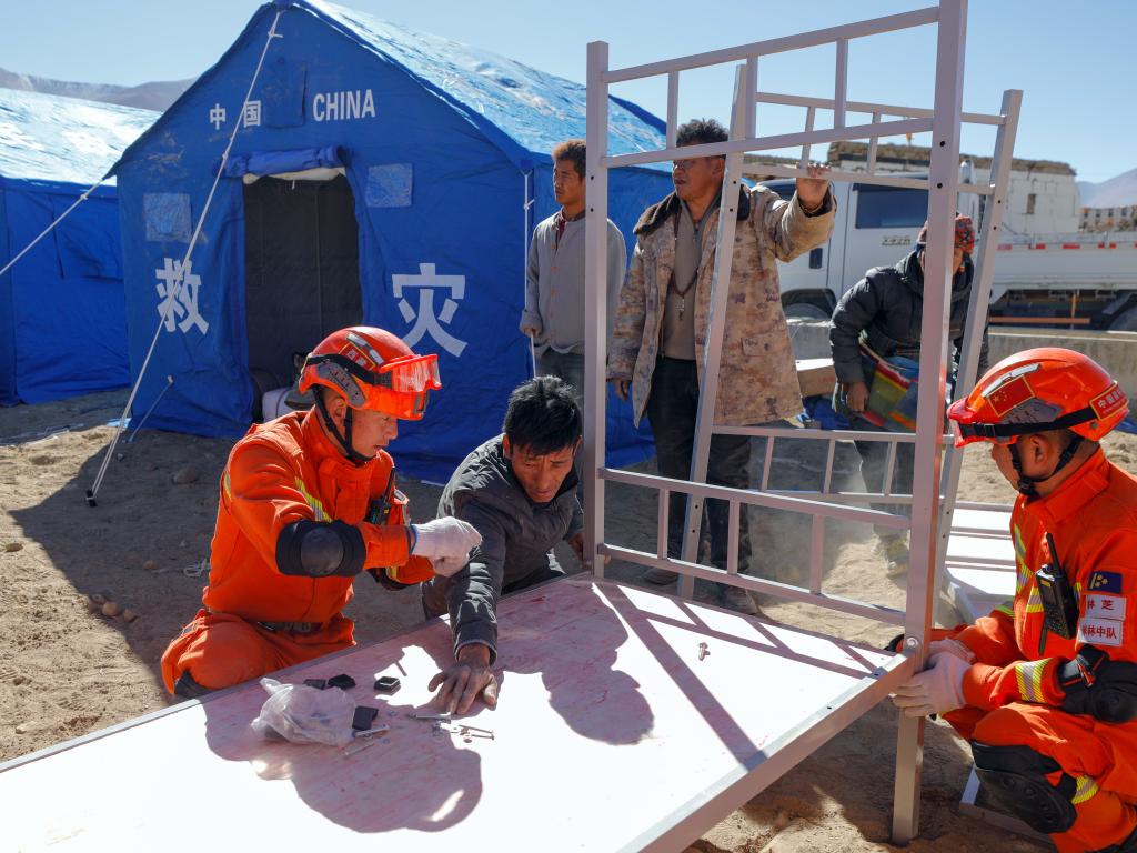 Touching moment: All-out rescue efforts in quake-hit Xizang