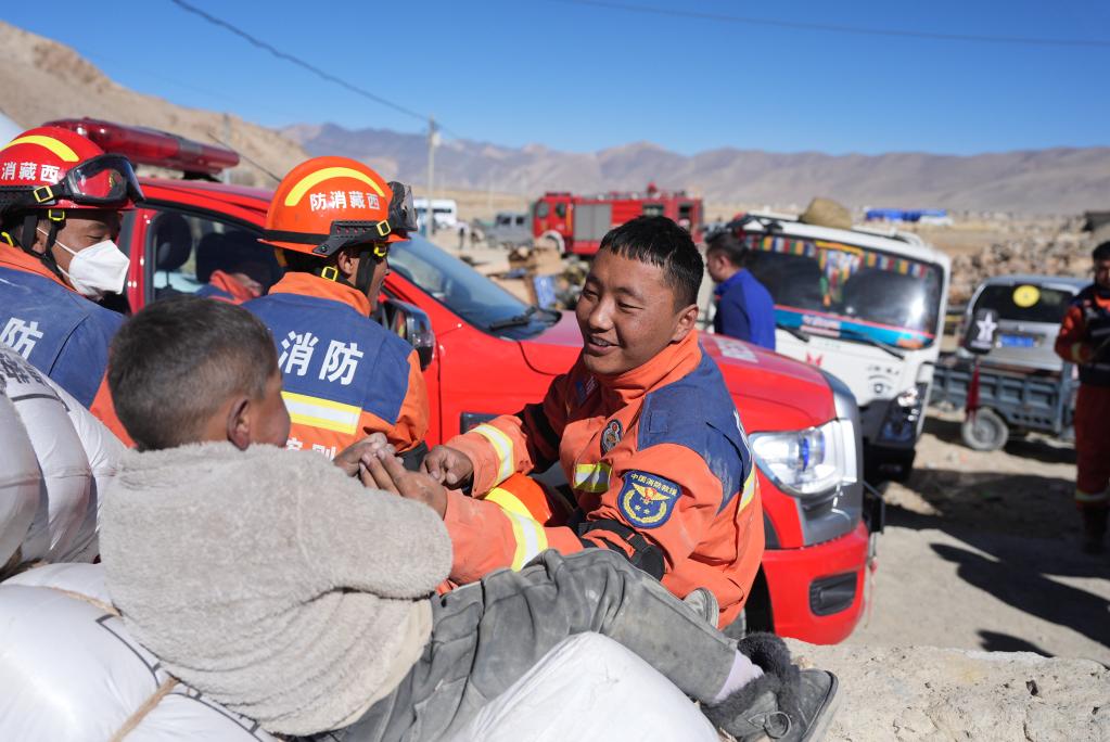 Touching moment: All-out rescue efforts in quake-hit Xizang