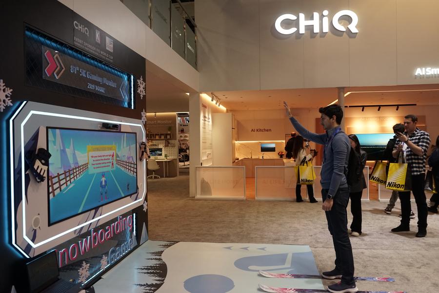 Chinese display technologies draw crowds at CES 20253