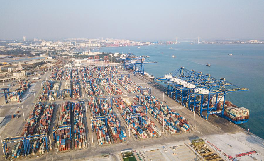 HainanOutlook | Annual container throughput of Yangpu port exceeds two million TEUs