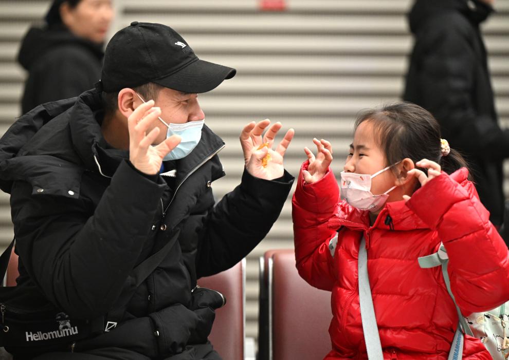 InPics: China's Spring Festival travel rush highlights more than speed and efficiency