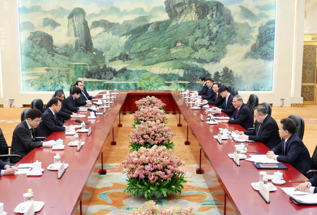 Chinese premier meets delegation of Japan's ruling coalition