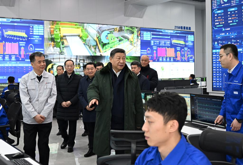 Xi stresses importance of steel industry, real economy