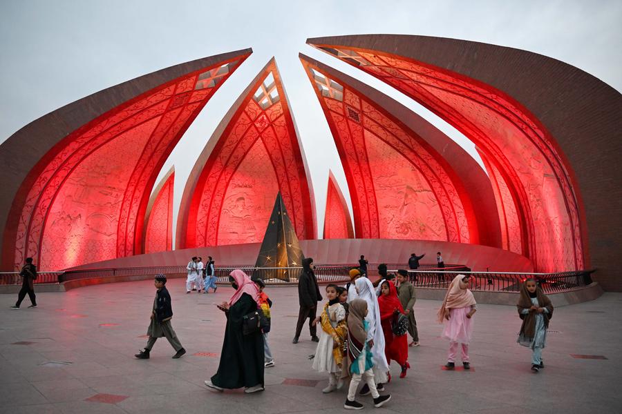 Chinese New Year celebrated around Asia