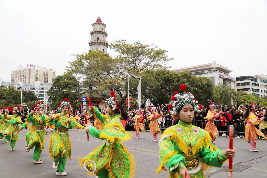 Culture&Life | Celebrating Spring Festival with Yingge dance in south China's Guangdong