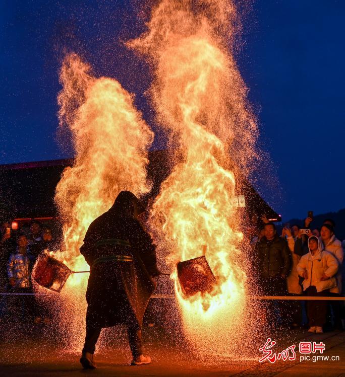 “Cultural night festival” ignites Spring Festival “night economy” in SW China’s Sichuan