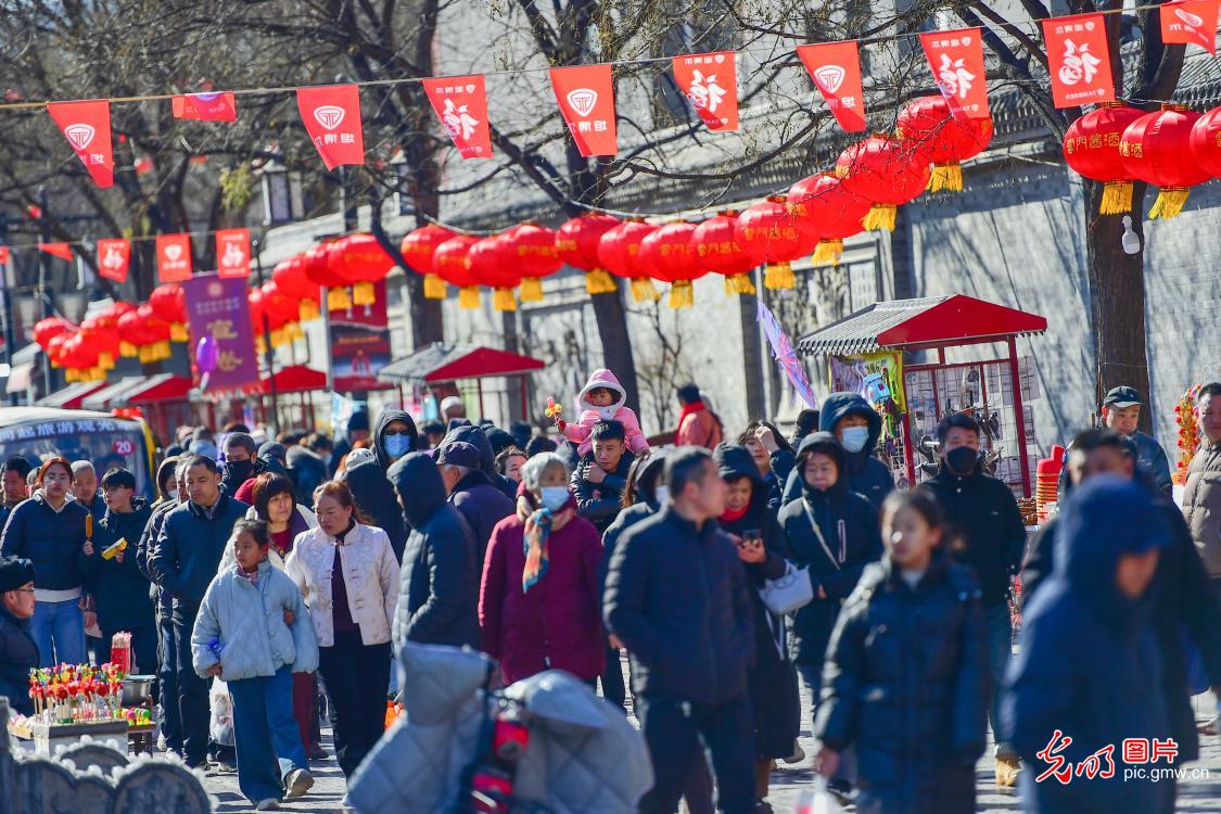 Qingzhou Ancient City welcome tourists as Spring Festival holiday end