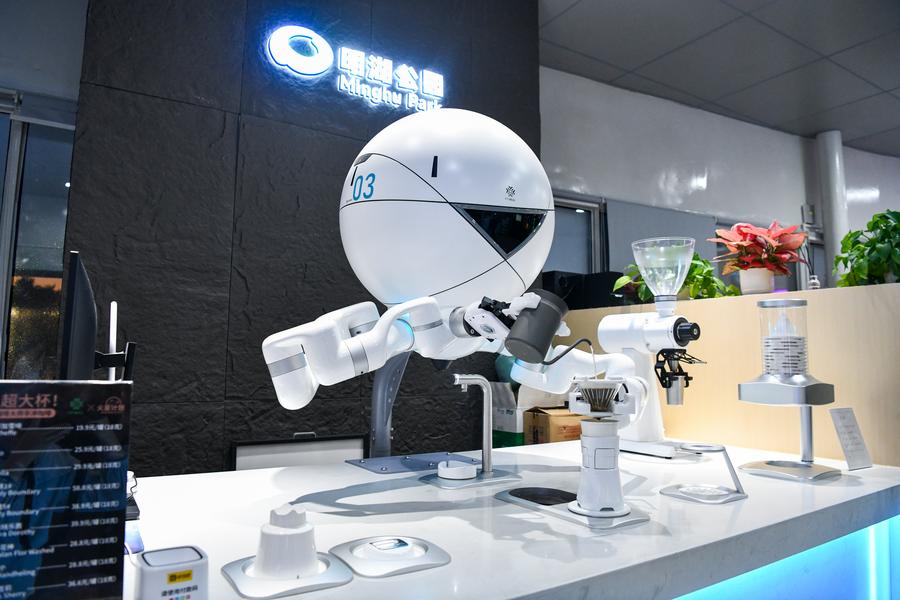 Foreign investors eye AI, robotics opportunities in China