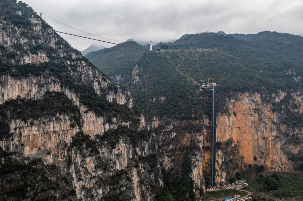 Facilities of scenic area help shorten children's journey to school in China's Yunnan