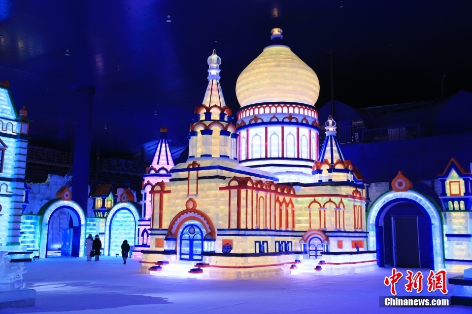 World's largest indoor ice-and-snow theme park opens in NE China's Heilongjiang