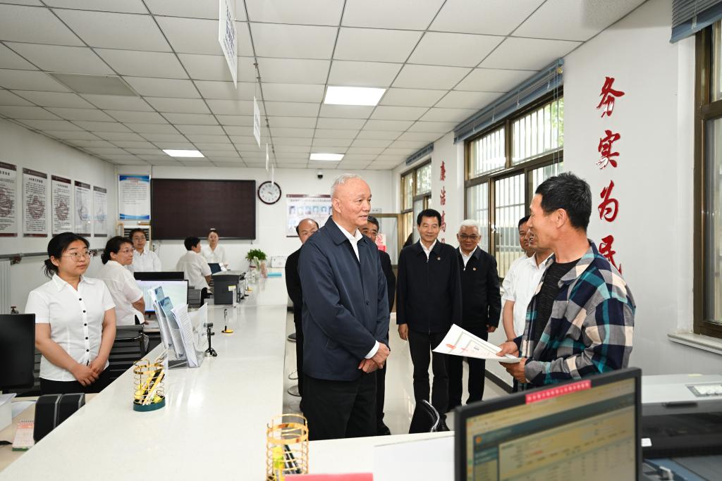 Senior CPC official stresses problem-oriented approach in work conduct education campaign