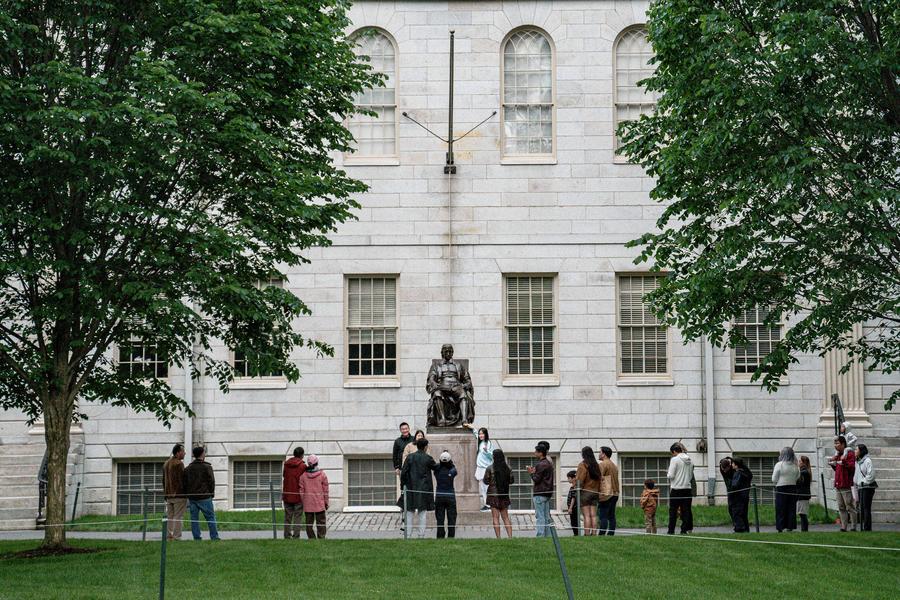 Trump says Harvard should have 15 pct cap on foreign students