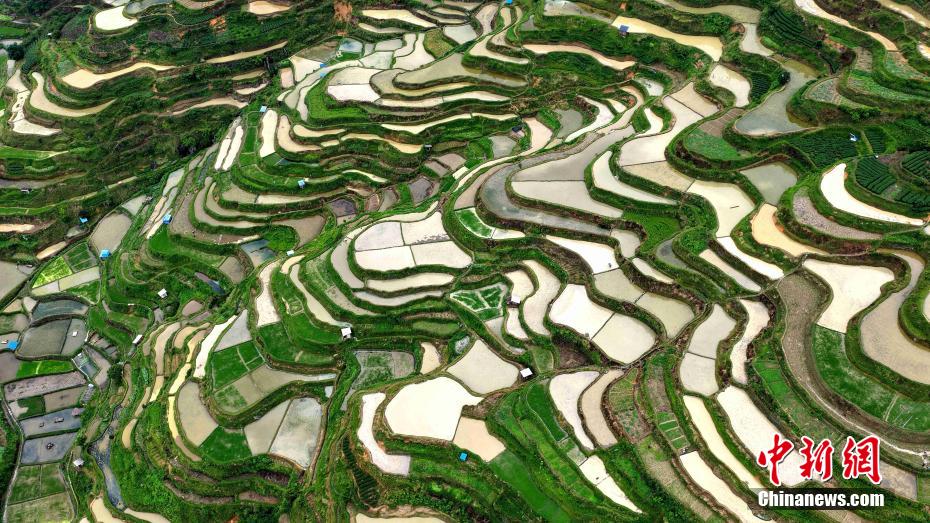 Picturesque scenery of terraces in S China’s Guangxi
