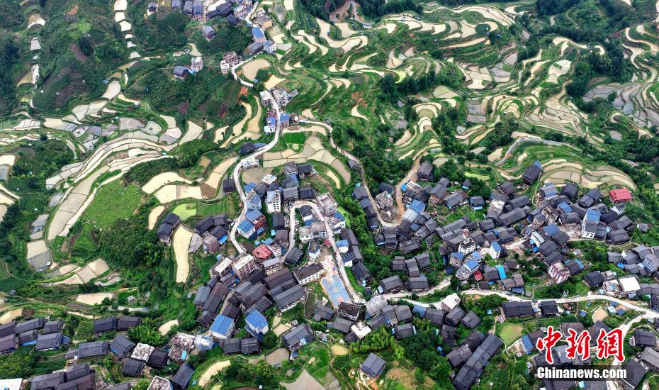 Picturesque scenery of terraces in S China’s Guangxi