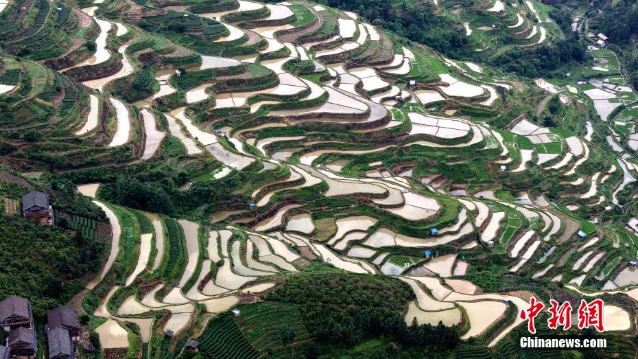 Picturesque scenery of terraces in S China’s Guangxi